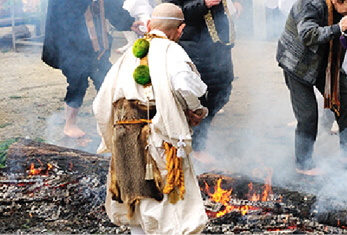 安岡寺護摩供養・火渡り神事