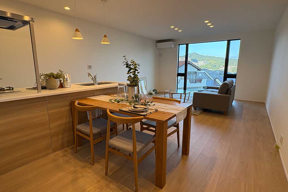 須郷様(カレッジ) An SUV forged at Nürburgring] Keiichi Tsuchiya and Shizuka Sakura