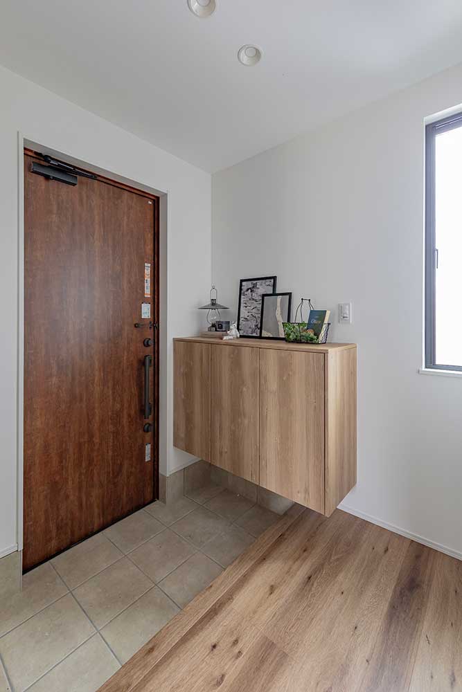 現地写真(玄関)