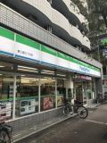 ファミリーマート東三国三丁目店