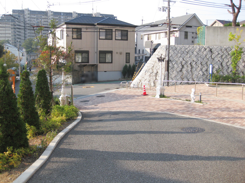 アリスト吹田新芦屋ヒルズ