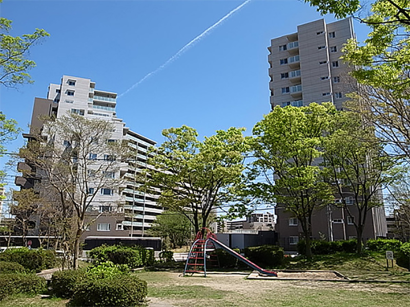 グランファースト千里桃山台1号棟