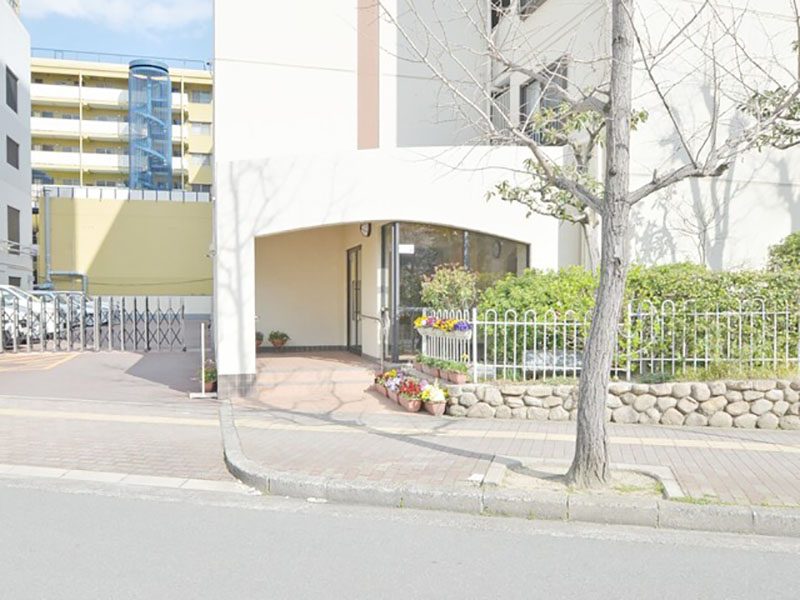 阪急南茨木ハイタウン駅前高層住宅D棟