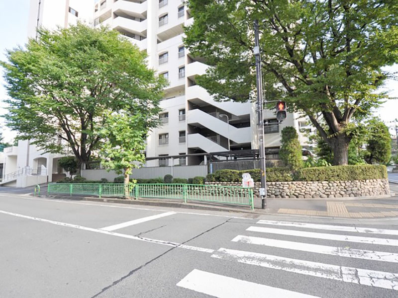 阪急南茨木ハイタウン駅前高層住宅H棟