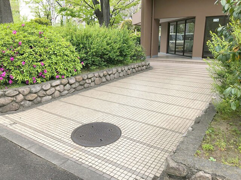 阪急南茨木ハイタウン駅前高層住宅F棟