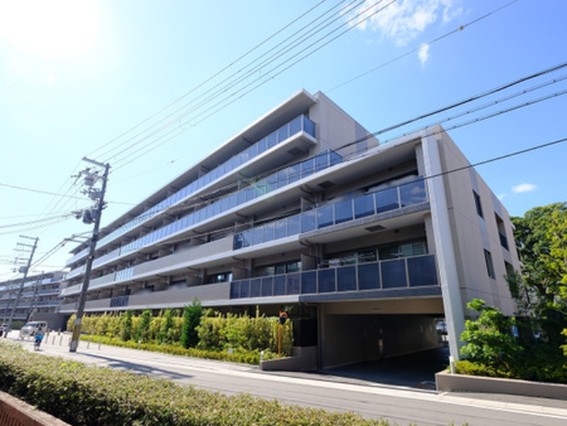 ウエリス吹田山手町ウエスト